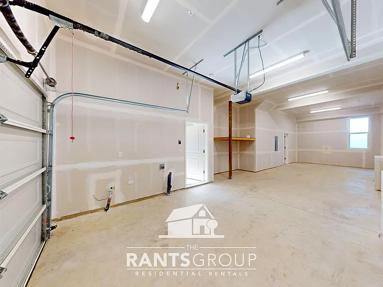Forest Park Townhomes — Photo 6