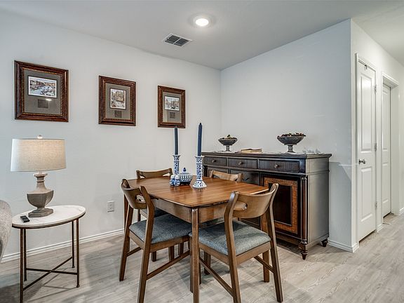 3rd image of 142 Sesame Ln