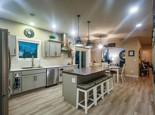 573 Railroad Ave, Gonvick, MN 56644