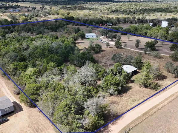 991 Kovar Rd #D, Flatonia, TX 78941