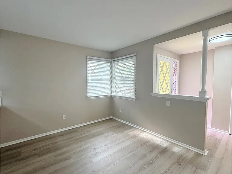 680 N Magnolia Ave — Photo 3
