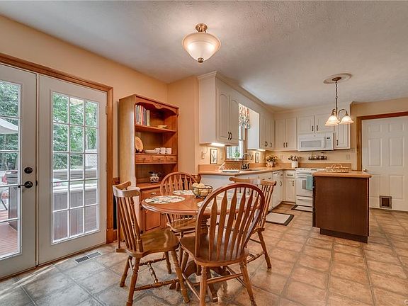 5th image of 8261 Ellerson Green Ct