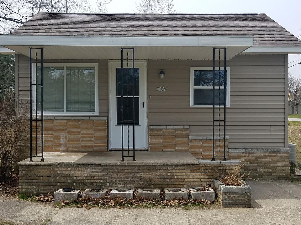 1st image of 1426 Hobbs Dr