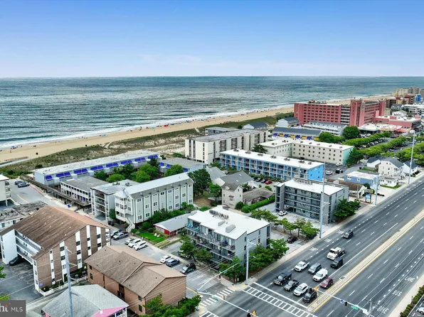 17 70th St Unit 21, Ocean City, MD 21842