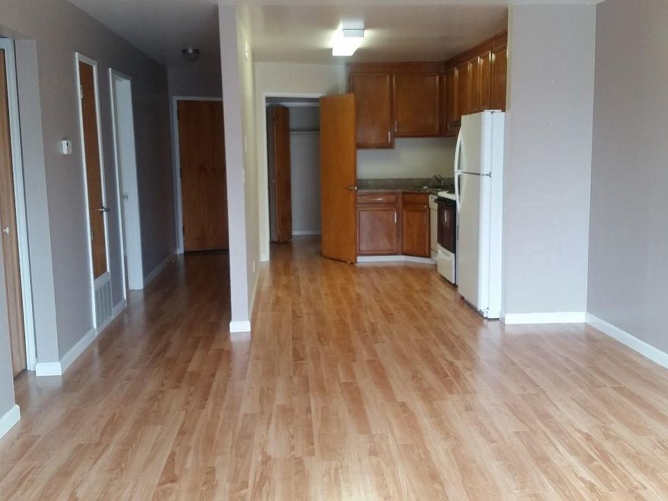 2nd image of 316 19th Ave