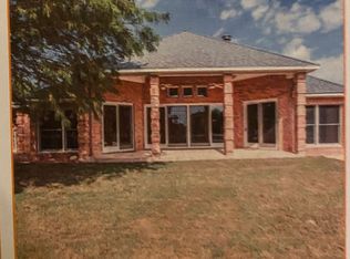 296 Bentcreek Ln, Sherman, TX 75090