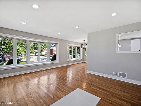 3rd image of 8326 Central Ave