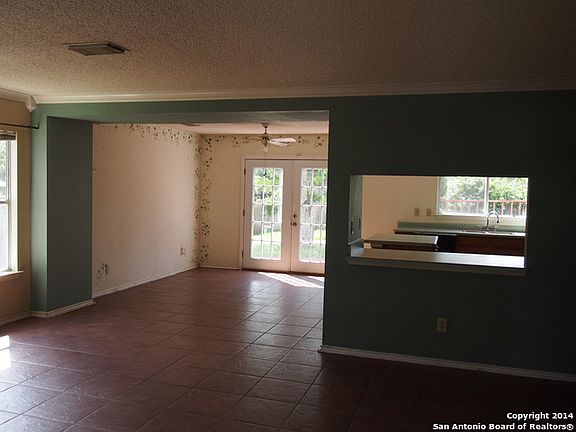 4th image of 5851 Creekway