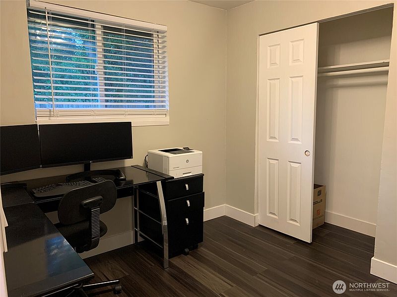 4th image of 10133 Patterson Street S