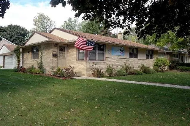 5526 46th Ave photo 1