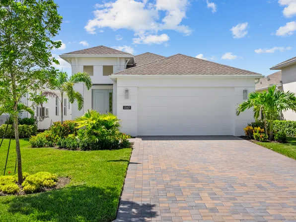 2147 Falls Manor, Vero Beach, FL 32967