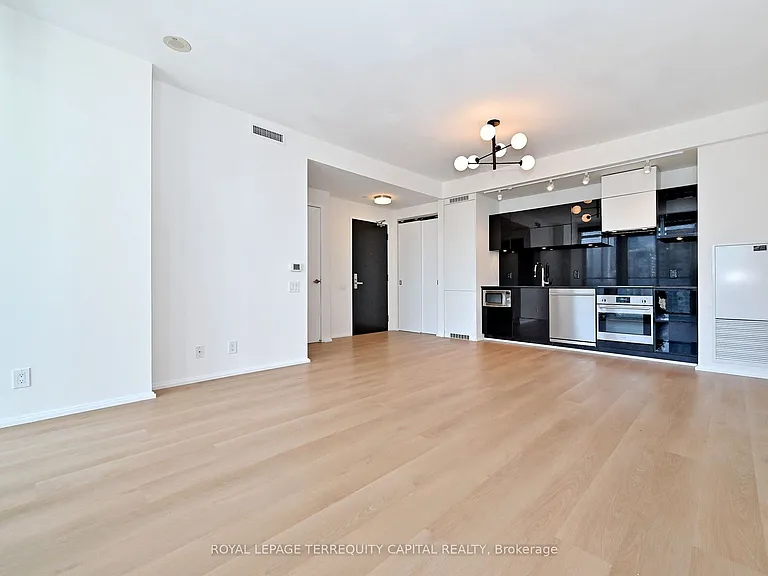 125 Peter St #2308 — Photo 10