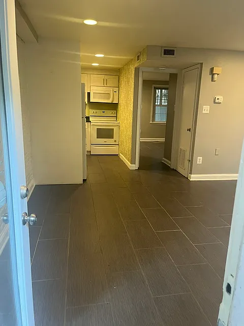 1 bed, 432 sqft, $1,750 — Photo 3