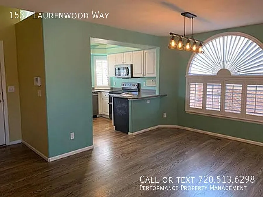 Spacious 3-Bedroom Home in a Desirable Highlands Ranch Neighborhood — Photo 3