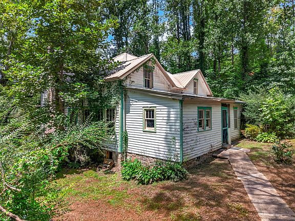 5th image of 264 Beech Branch Rd