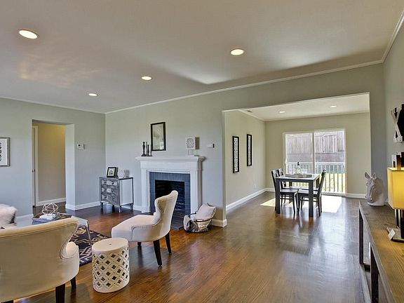4th image of 1407 Sweetwood Dr
