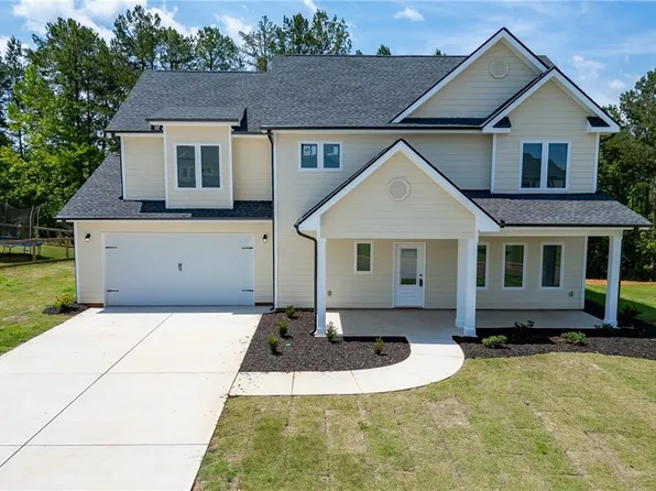 119 Boulder Dr, Toccoa, GA 30577