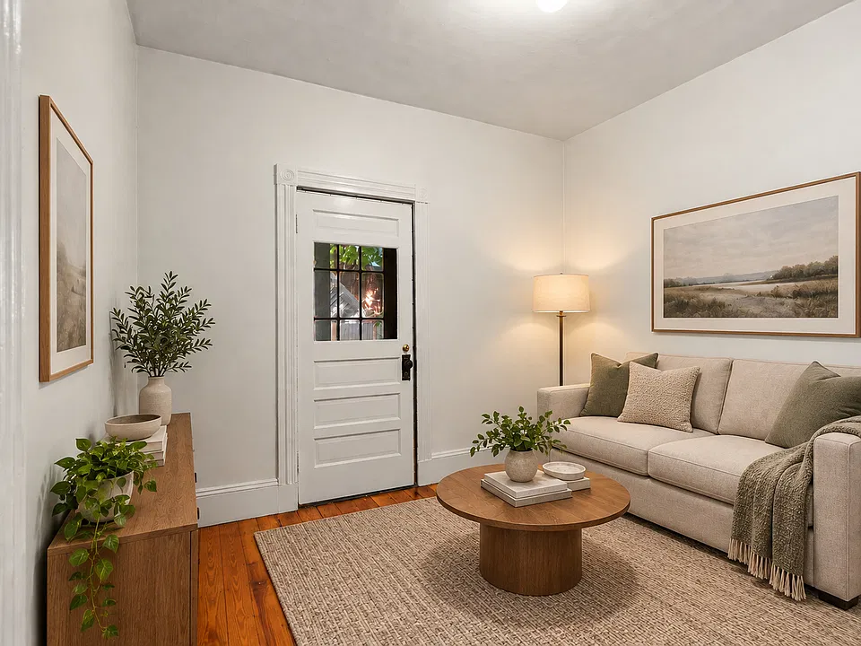 11 Howard St #1