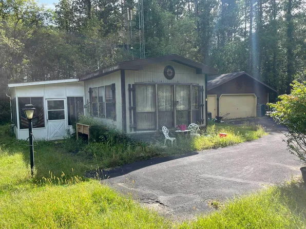 N2290 E Whispering Cir, Redgranite, WI 54970