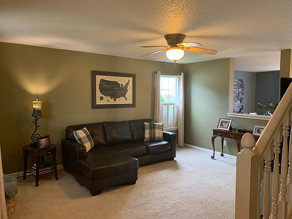 4th image of 2356 Blossom Dr