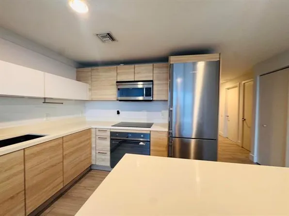16385 Biscayne Blvd, North Miami Beach, FL