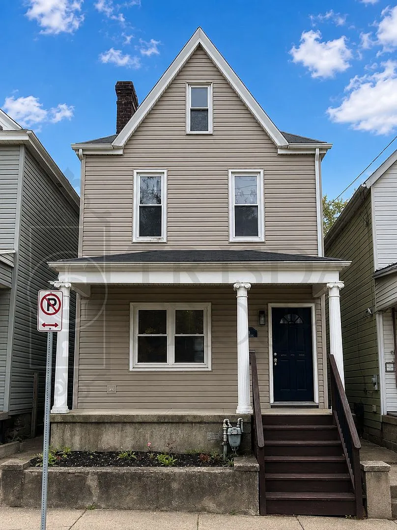 Avail Aug 15th: Mt Washington Single Family Home, Off Street Parking, AC, In Unit Laundry, Deck, ... — Photo 1