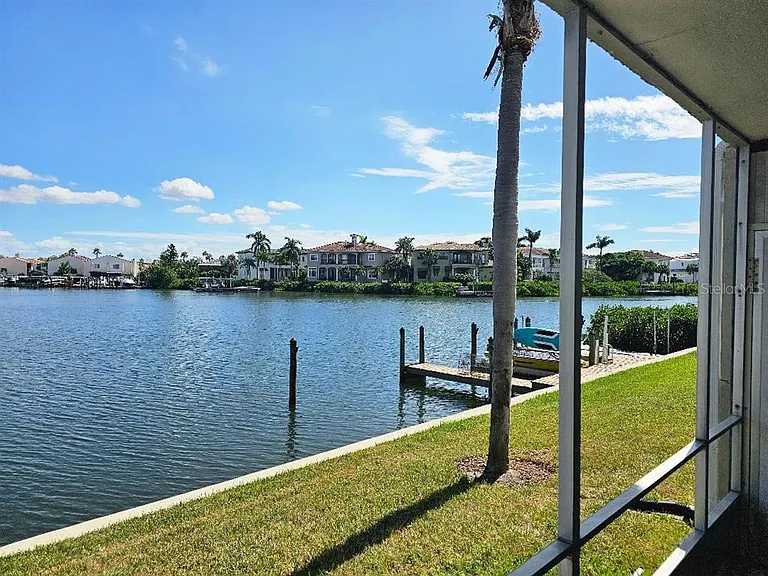 8822 Bay Pointe Dr #104 — Photo 15