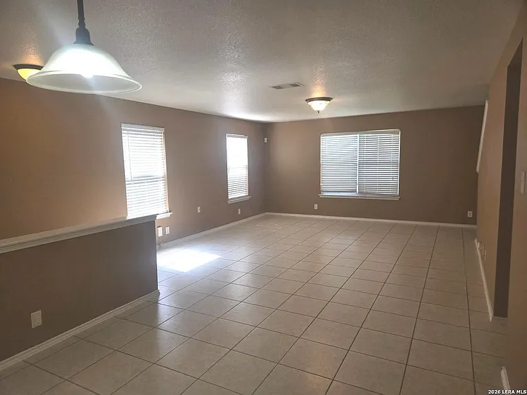 6515 Kestrel Ln — Photo 3