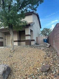 3rd image of 34 Blaven Dr