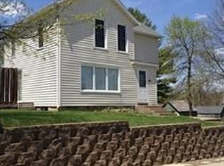 308 S Section Ave, Spring Valley, MN 55975