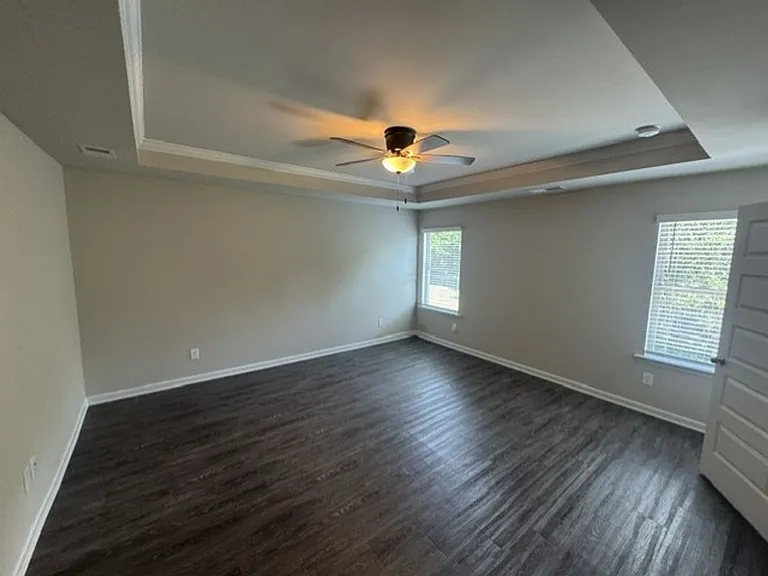 1156 Burgundy Dr — Photo 6