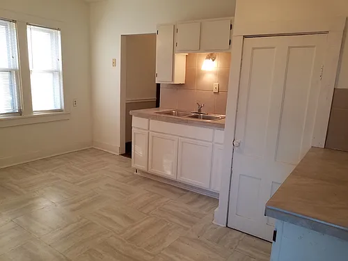 114 Roser St #1 Photo 1