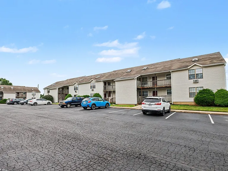 Apartments at Georgetown — Photo 44