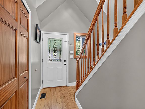 5th image of 463 Washington Dr