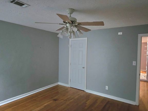 5th image of 9101 Walter Ave