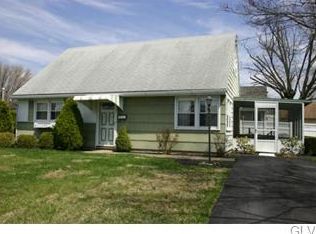 1298 Beverly Ave, Bethlehem, PA 18018