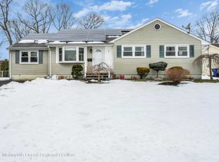 18 Laurelhurst Dr, Brick, NJ 08724
