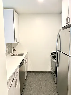 Rented by The Dermot Realty Management Company | media 32