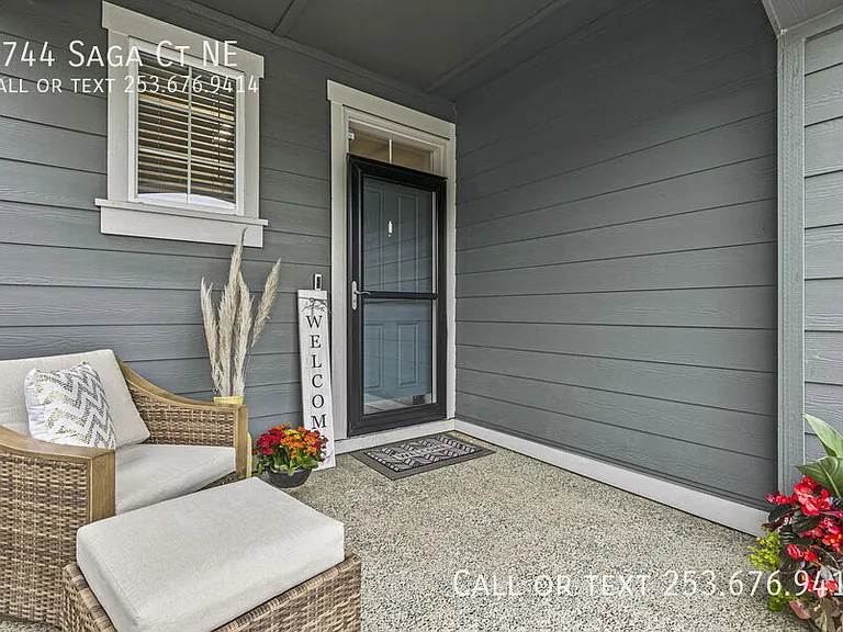2744 Saga Ct NE — Photo 7