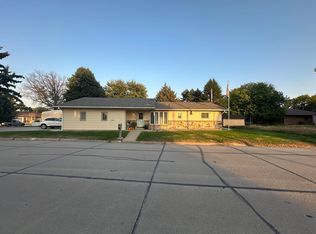 721 S 8th St, Albion, NE 68620