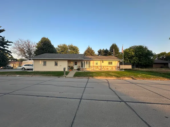 721 S 8th St, Albion, NE 68620
