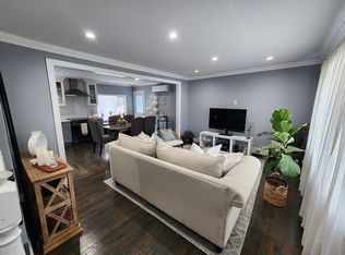 743 Newbridge Rd, Bellmore, NY 11710