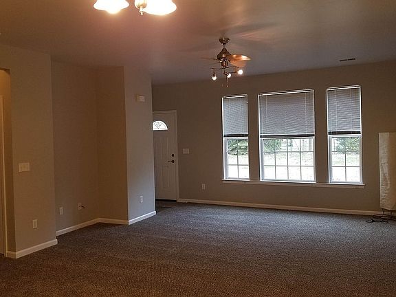 4th image of 23912 Northstone Village Dr