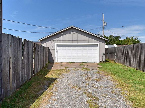4th image of 5824 NW Kinyon Ave