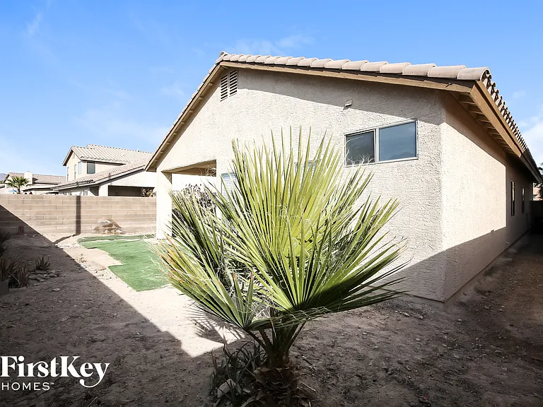 4641 Possum Berry Ln — Photo 15