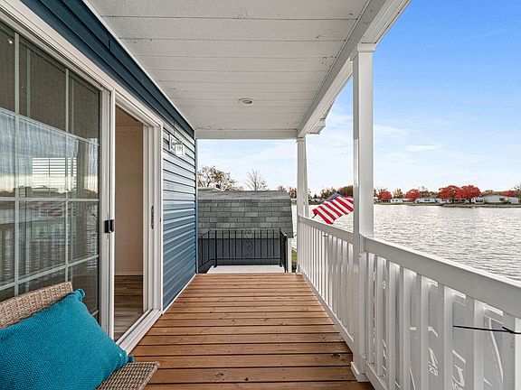 Exterior Image-8-ADVENTURE 417E Pikewood Manor