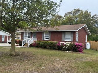 407 Pine Hills Dr, Wilmington, NC 28403