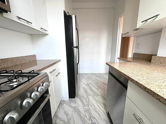 3rd image of 4101 Broadway #6G