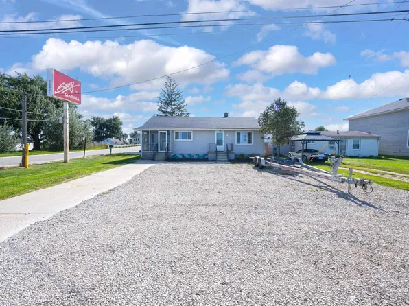 6381 Dyke Rd, Clay, MI 48001