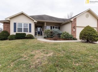 17956 157th St, Basehor, KS 66007